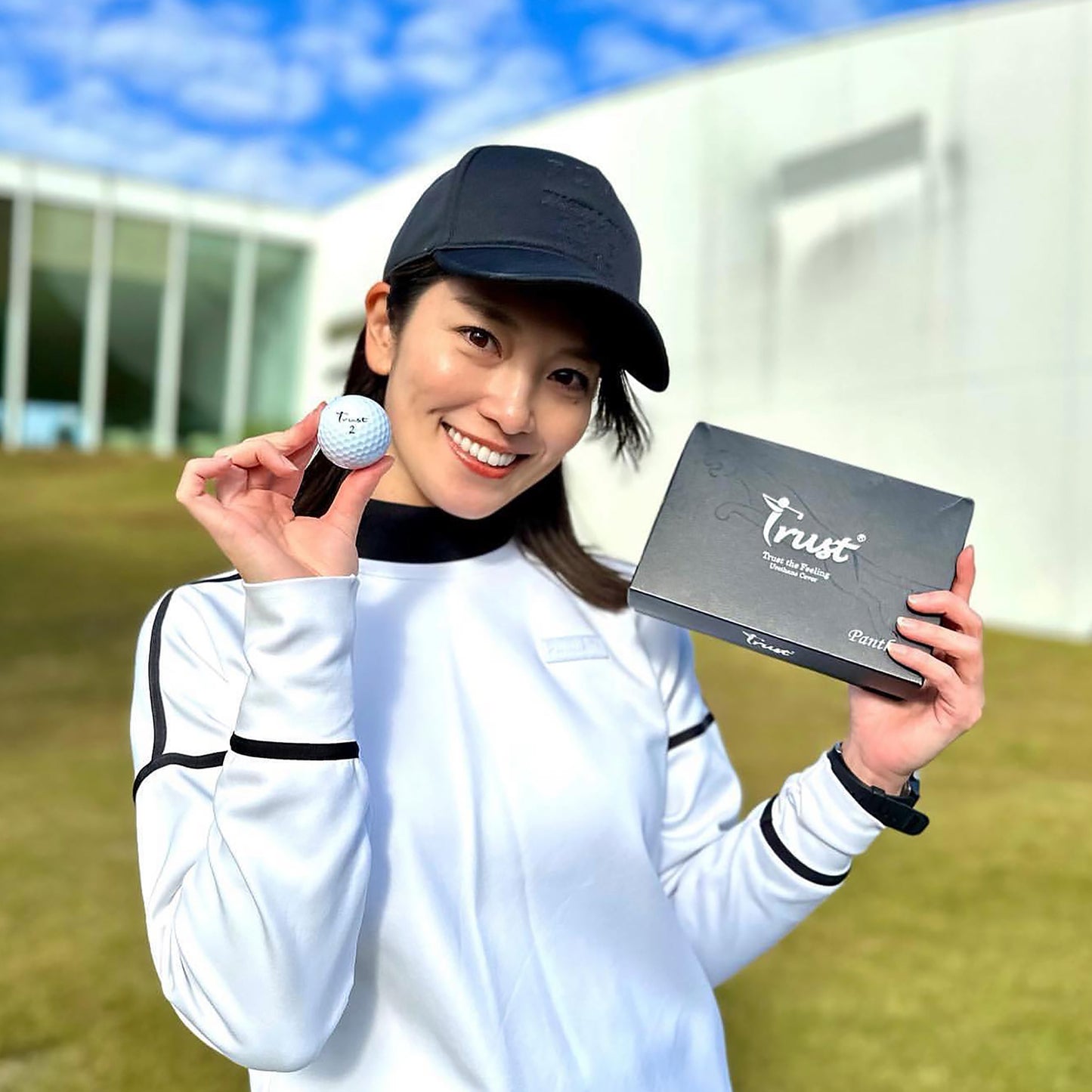 Trust Golfbälle Panther Weiß – Urethan, weiches Schlaggefühl, optimale Kombination aus Weite & Spin-Kontrolle, 12 Bälle